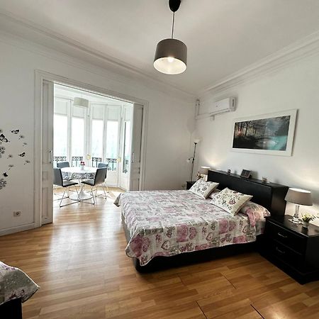 Rooms Tetu Barcelona Exteriör bild
