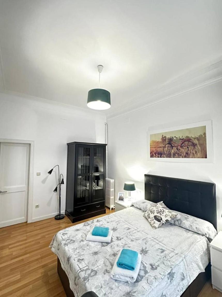 Rooms Tetu Barcelona Exteriör bild