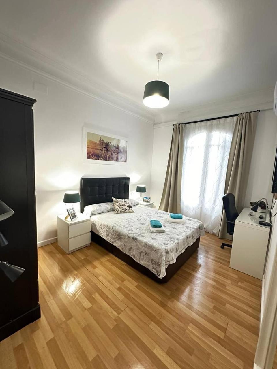 Rooms Tetu Barcelona Exteriör bild