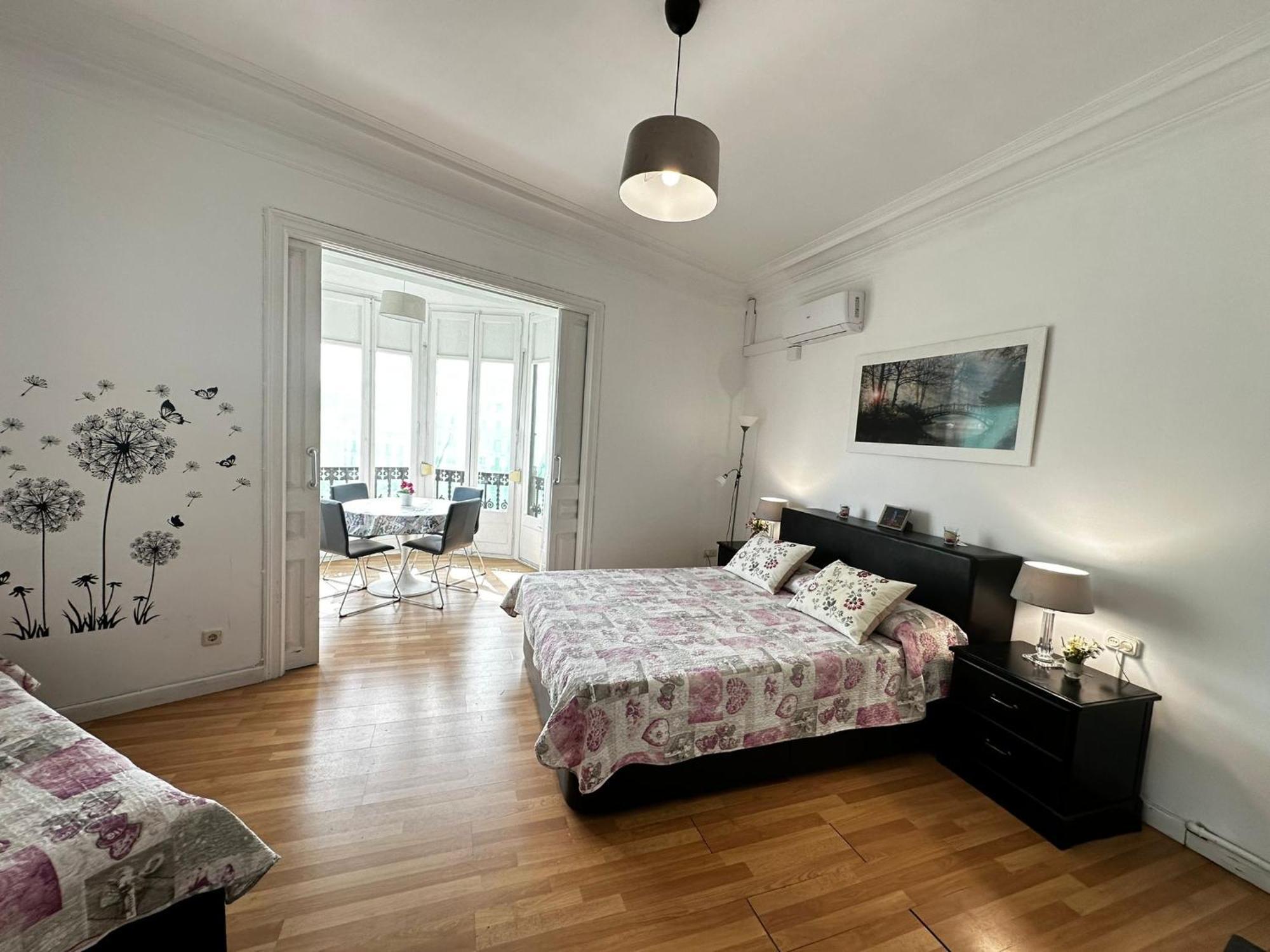 Rooms Tetu Barcelona Exteriör bild