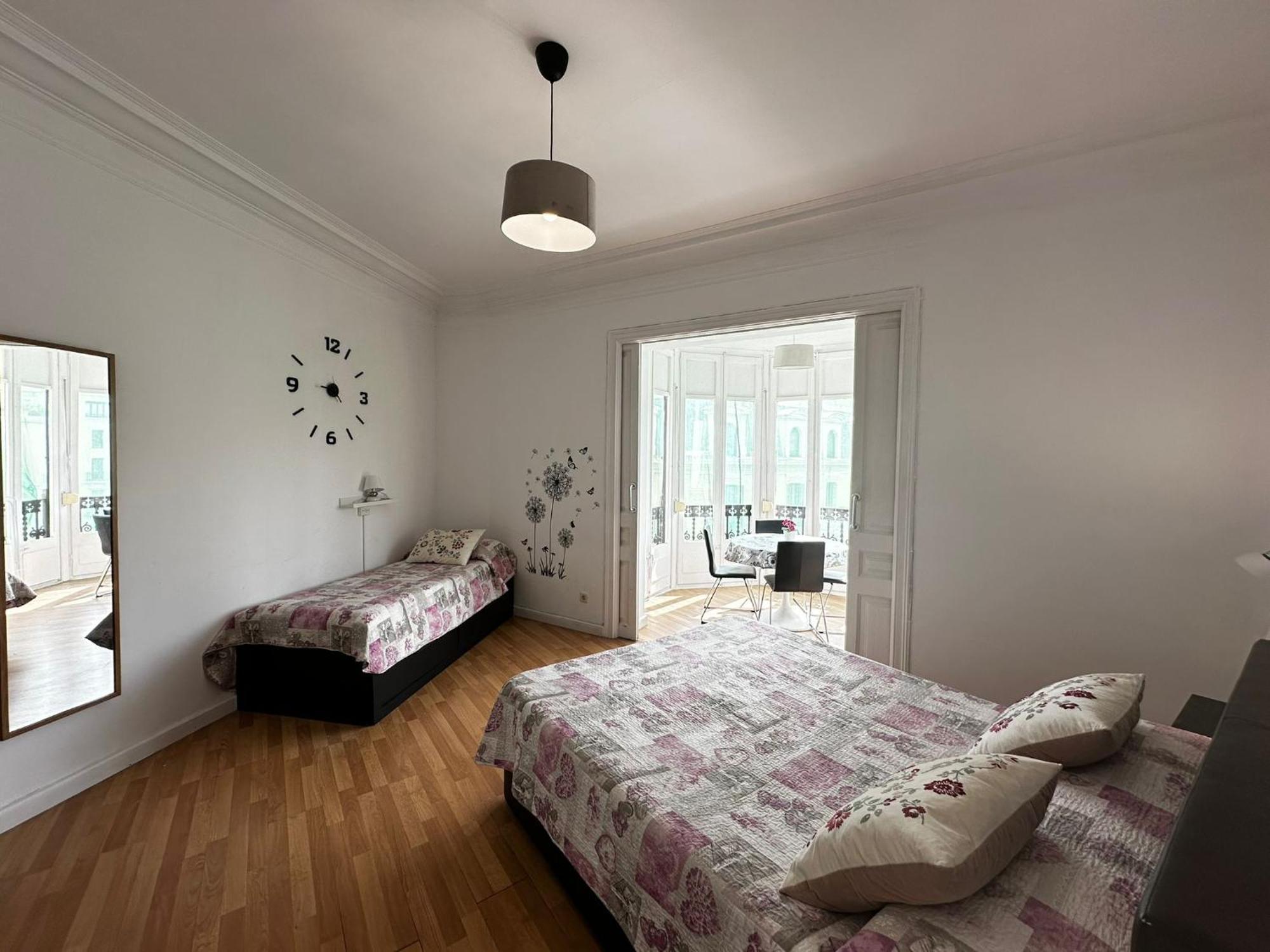 Rooms Tetu Barcelona Exteriör bild