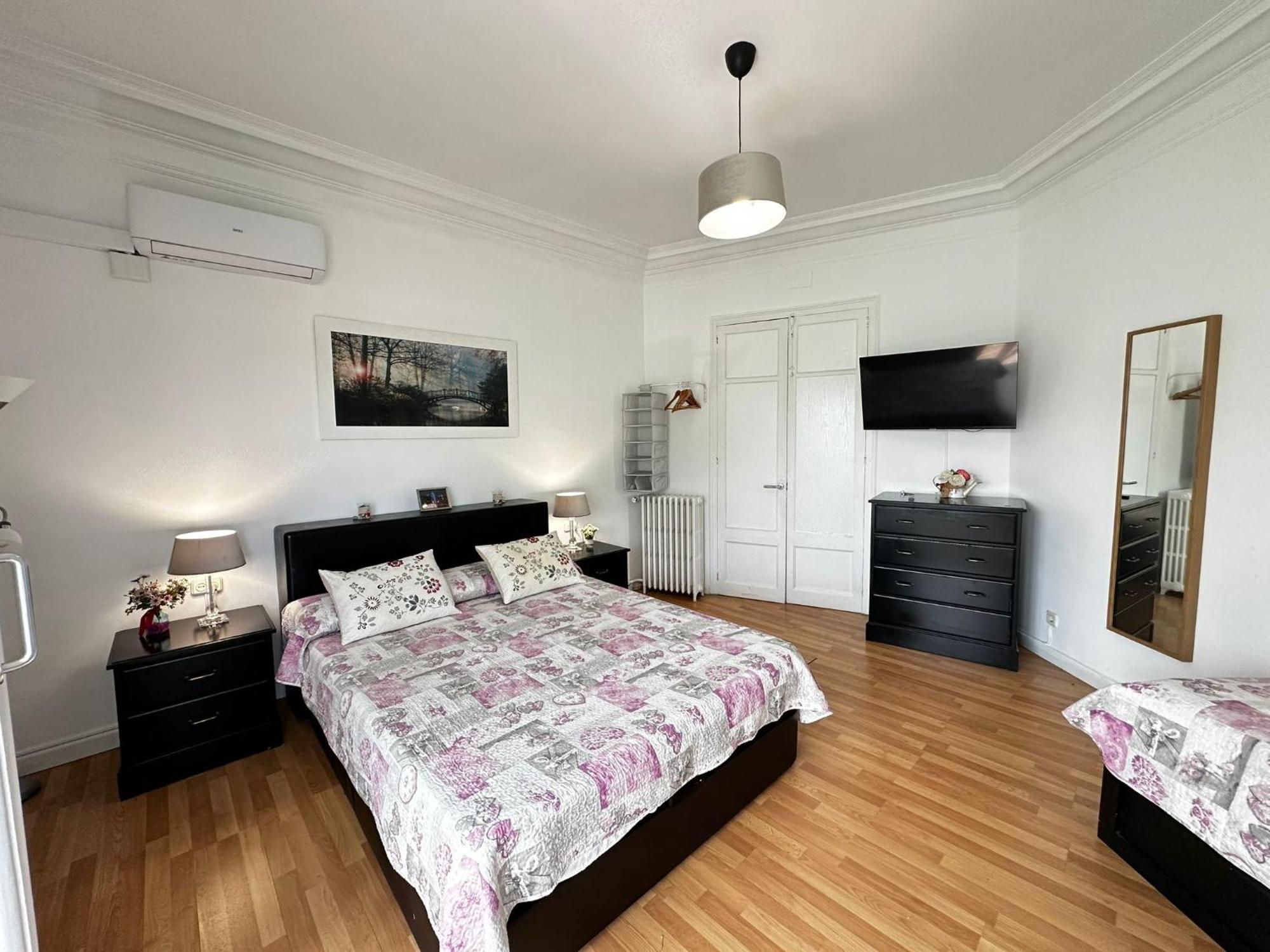 Rooms Tetu Barcelona Exteriör bild