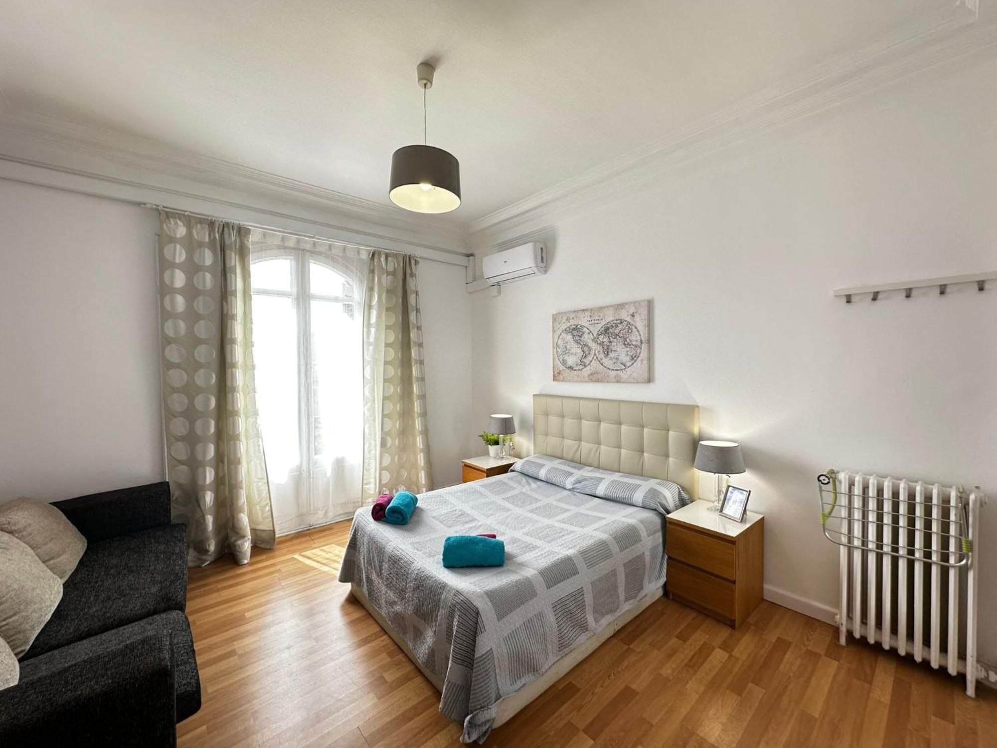 Rooms Tetu Barcelona Exteriör bild