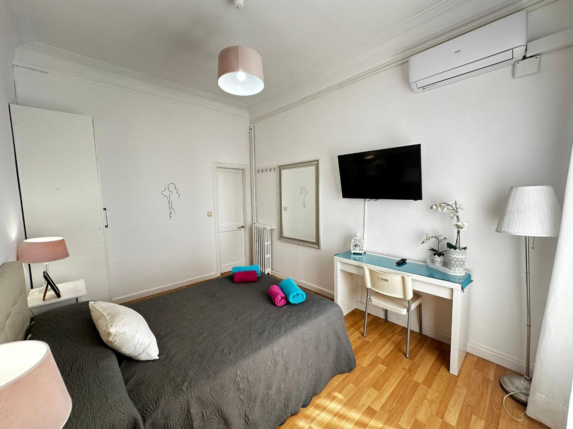 Rooms Tetu Barcelona Exteriör bild